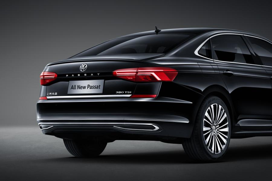 Детали экстерьера Volkswagen Passat 380 TSI 2018 года  (CN) (фото 10 из 36)